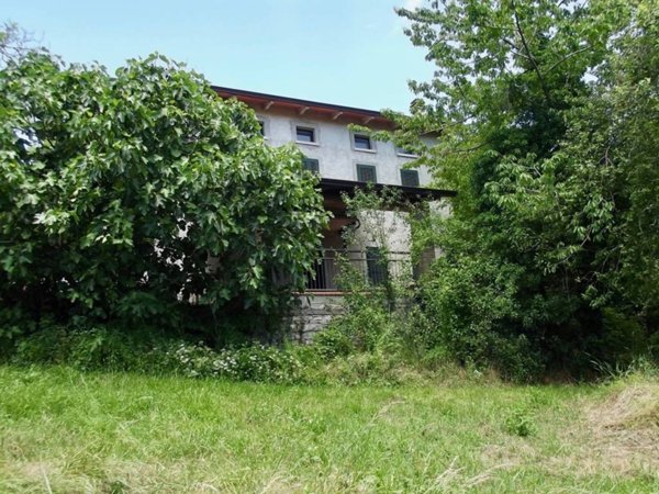 casa indipendente in vendita a Bore