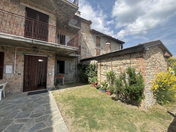 quadrivano in vendita a Bore in zona Ferrari