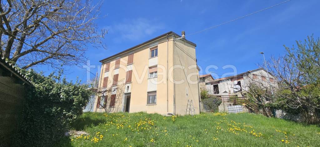 casa indipendente in vendita a Bore in zona Ferrari