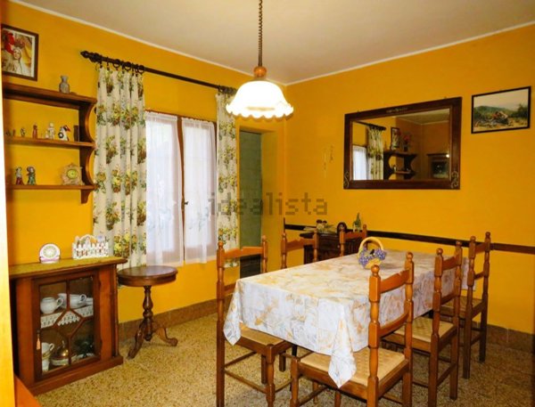 casa indipendente in vendita a Borgo Val di Taro