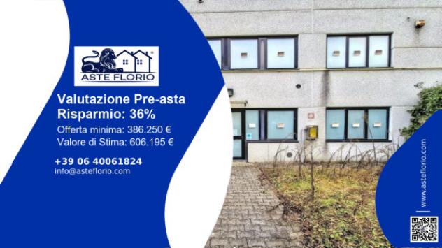 locale commerciale in vendita a Borgo Val di Taro