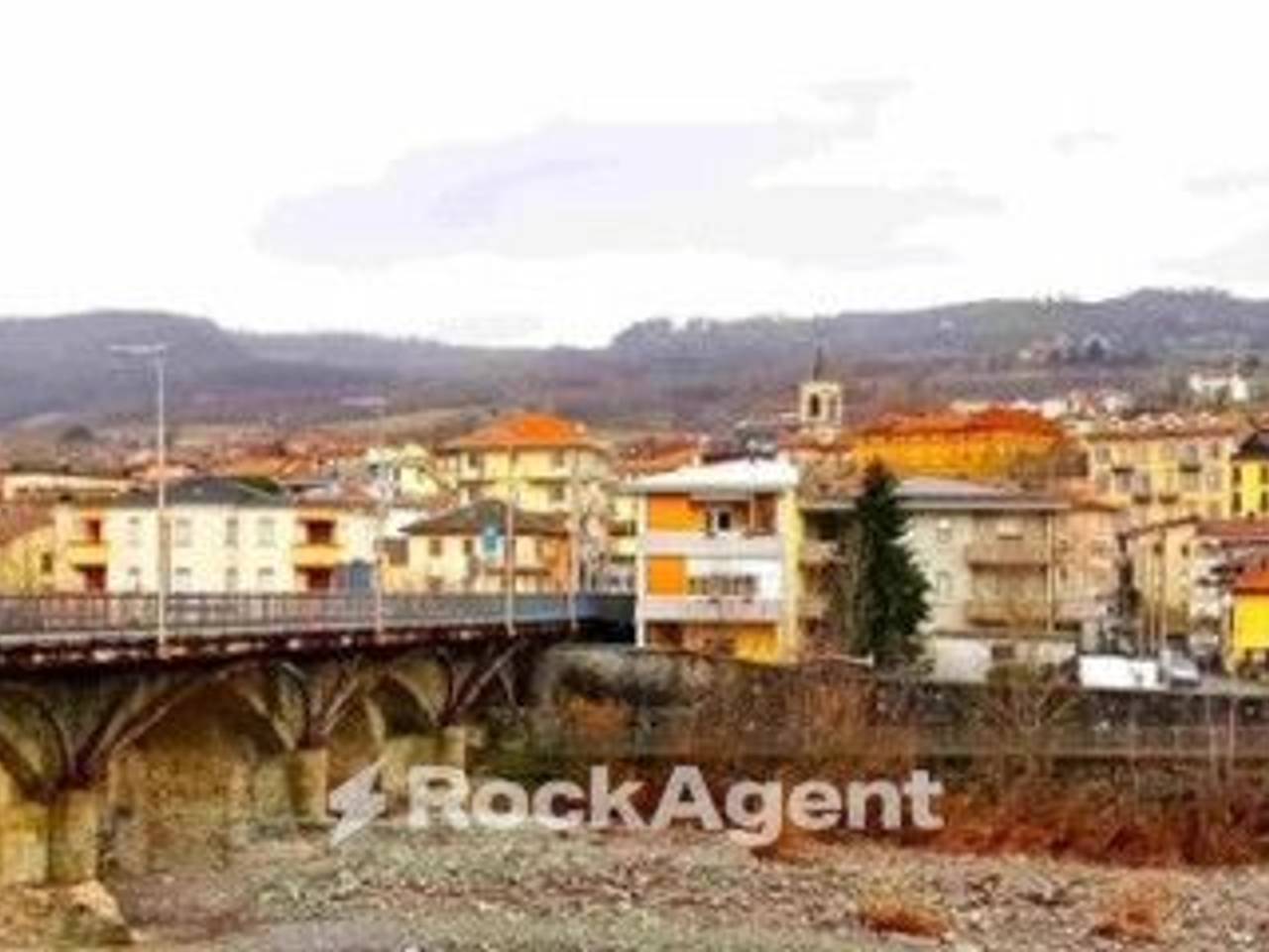 terreno edificabile in vendita a Borgo Val di Taro