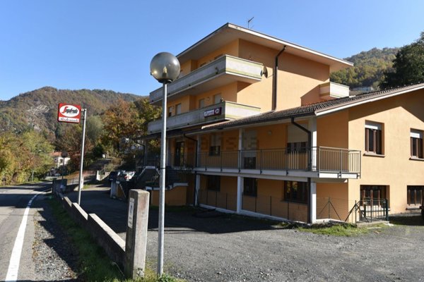 negozio in vendita a Borgo Val di Taro