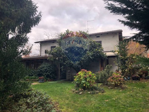 casa indipendente in vendita a Borgo Val di Taro in zona Brunelli