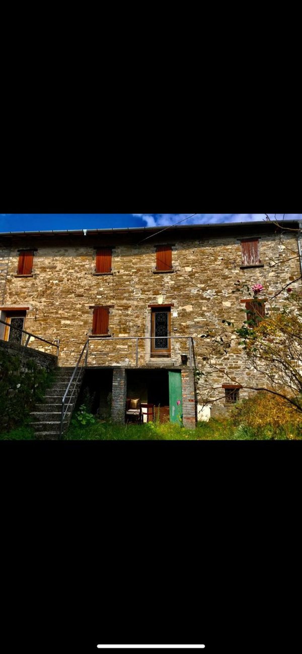 casa indipendente in vendita a Borgo Val di Taro in zona Belforte