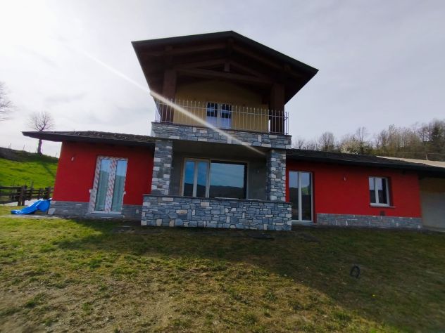 casa indipendente in vendita a Borgo Val di Taro