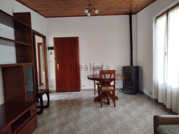 appartamento in vendita a Borgo Val di Taro in zona Ostia Parmense