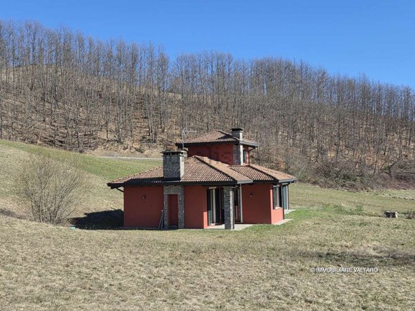 casa indipendente in vendita a Borgo Val di Taro
