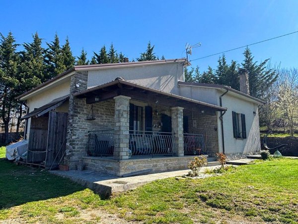 casa indipendente in vendita a Borgo Val di Taro in zona Belforte