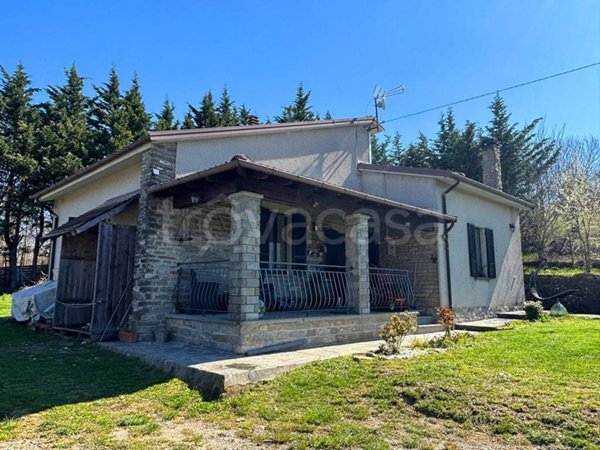 casa indipendente in vendita a Borgo Val di Taro in zona Belforte