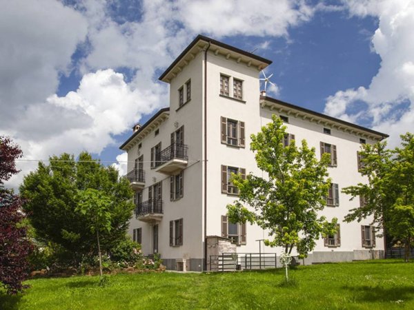 casa indipendente in vendita a Borgo Val di Taro