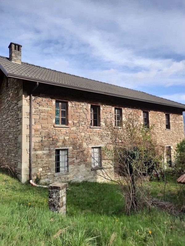 casa indipendente in vendita a Borgo Val di Taro in zona Ostia Parmense