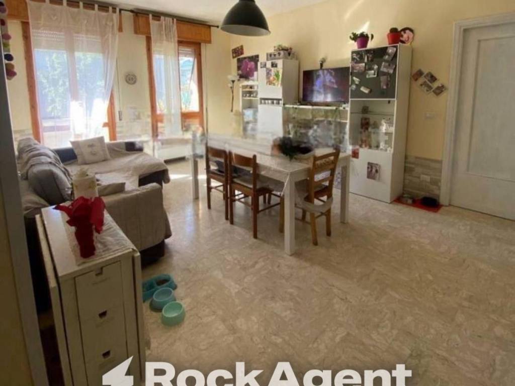 appartamento in vendita a Borgo Val di Taro in zona Il Poggio