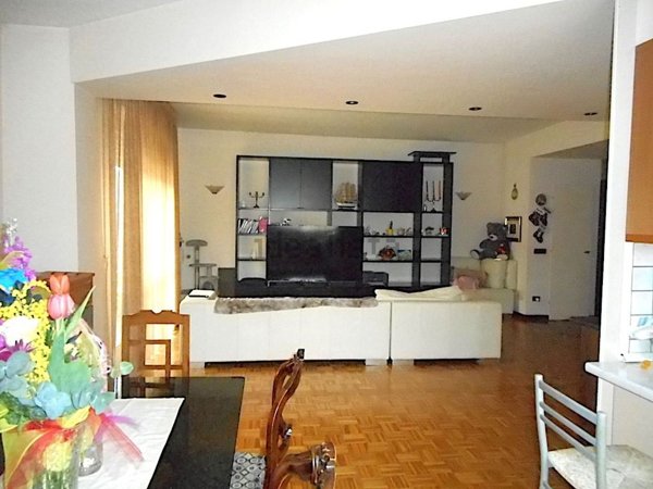 appartamento in vendita a Borgo Val di Taro in zona Il Poggio
