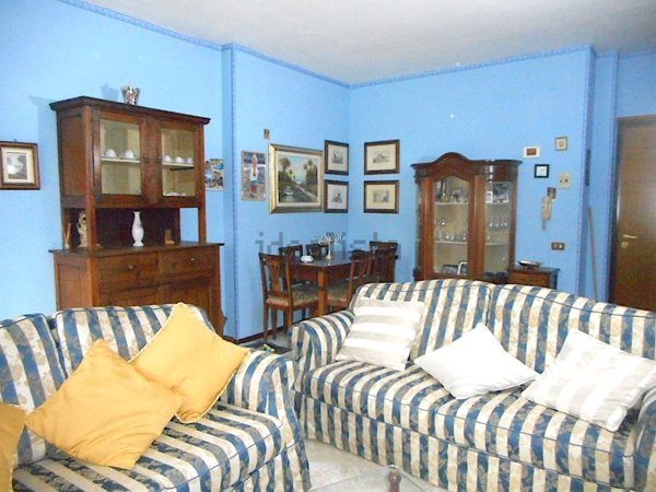 appartamento in vendita a Borgo Val di Taro in zona Il Poggio