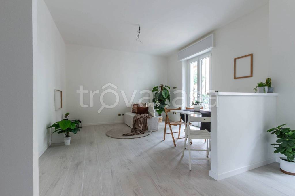 appartamento in vendita a Borgo Val di Taro in zona Il Poggio