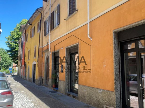 appartamento in vendita a Borgo Val di Taro in zona Il Poggio