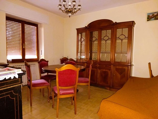 casa indipendente in vendita a Borgo Val di Taro