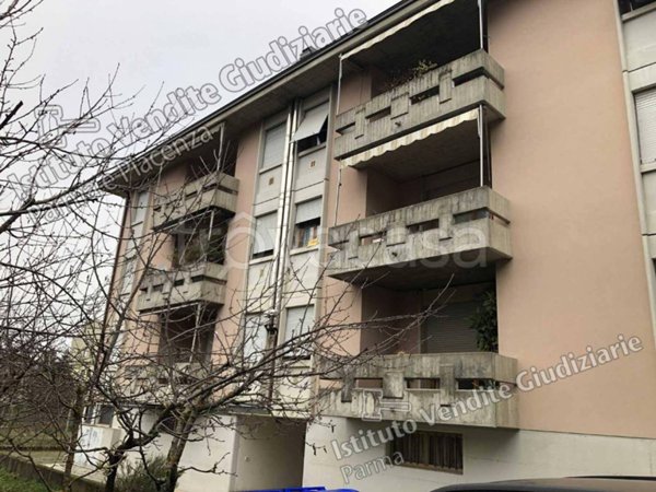 appartamento in vendita a Borgo Val di Taro in zona Il Poggio