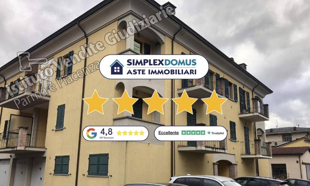 appartamento in vendita a Borgo Val di Taro in zona Il Poggio