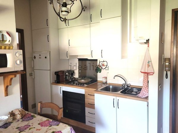 appartamento in vendita a Borgo Val di Taro in zona Ostia Parmense