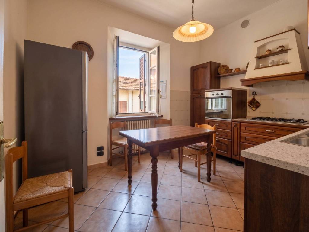 appartamento in vendita a Borgo Val di Taro in zona Il Poggio