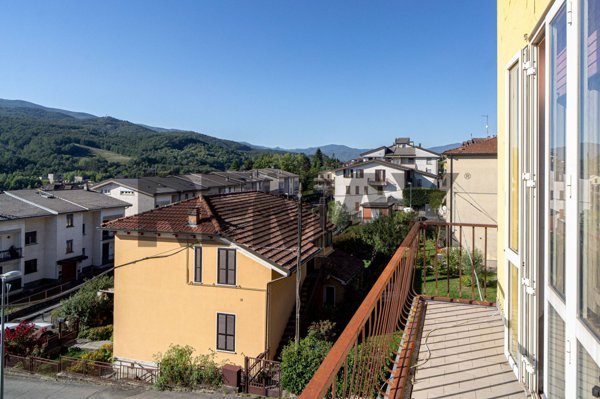 appartamento in vendita a Borgo Val di Taro in zona Il Poggio