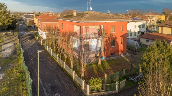 appartamento in vendita a Busseto in zona Roncole