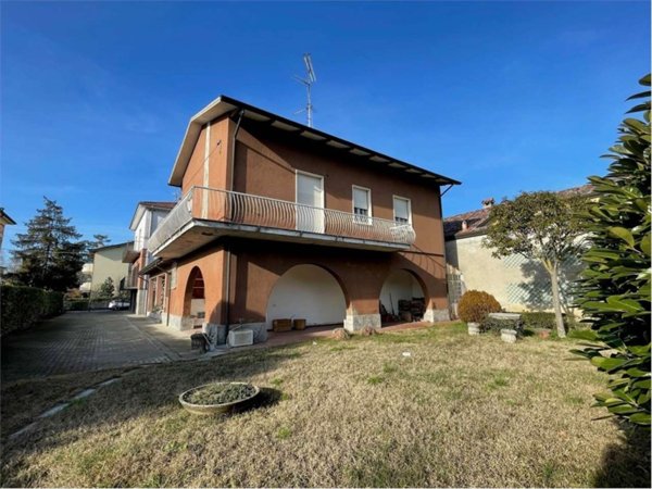 casa indipendente in vendita a Busseto