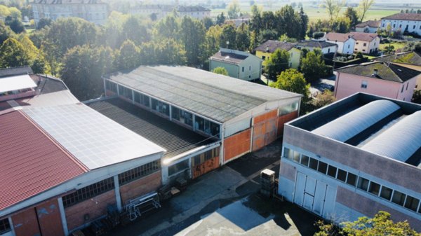 capannone in vendita a Busseto