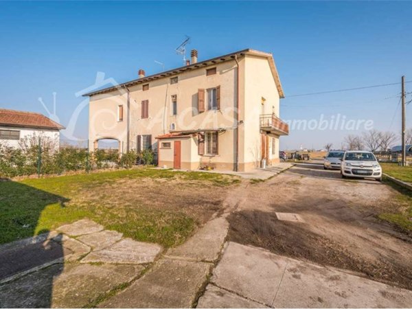 casa indipendente in vendita a Busseto in zona Samboseto