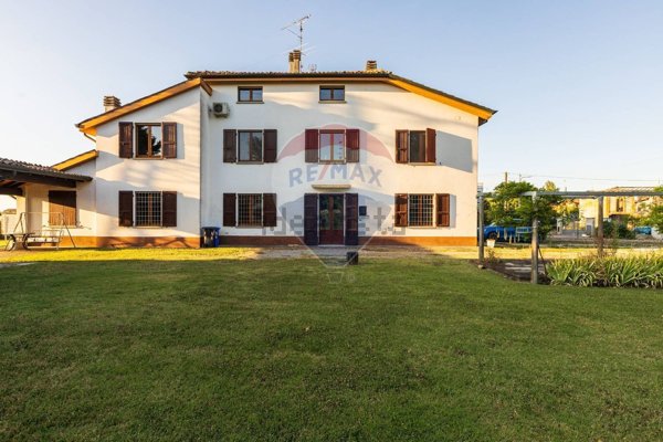 appartamento in vendita a Busseto in zona Samboseto