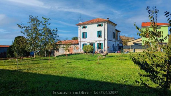 casa indipendente in vendita a Busseto in zona Samboseto
