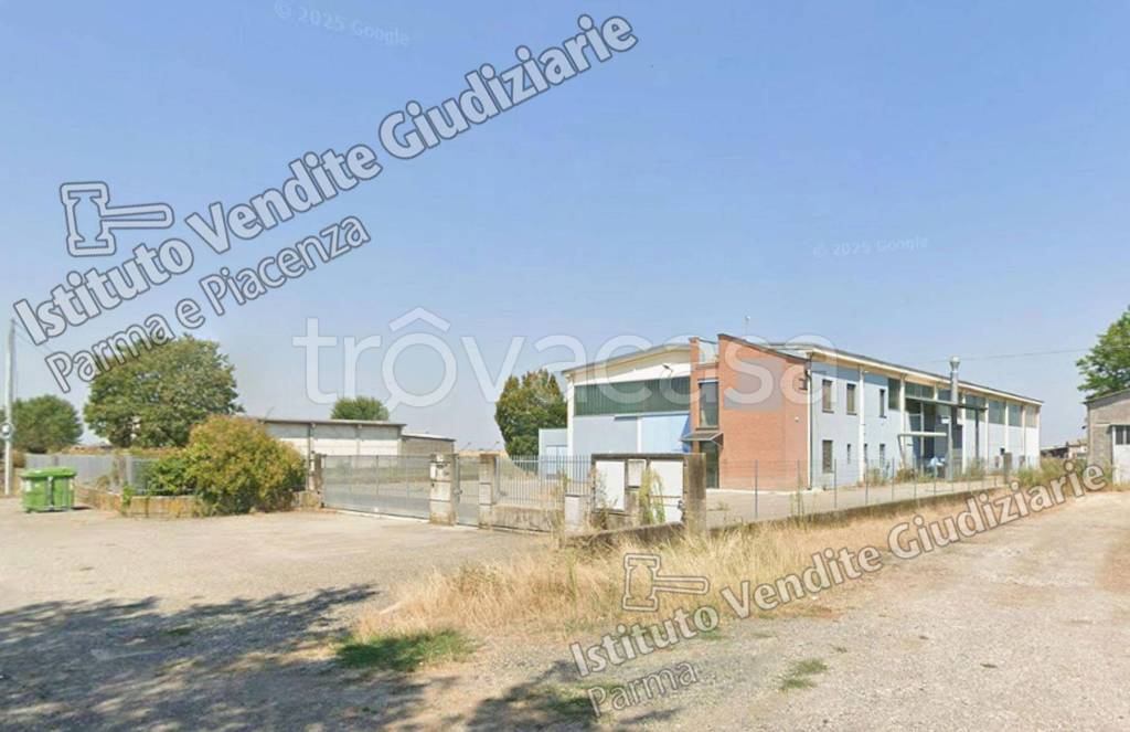 locale commerciale in vendita a Busseto in zona Samboseto