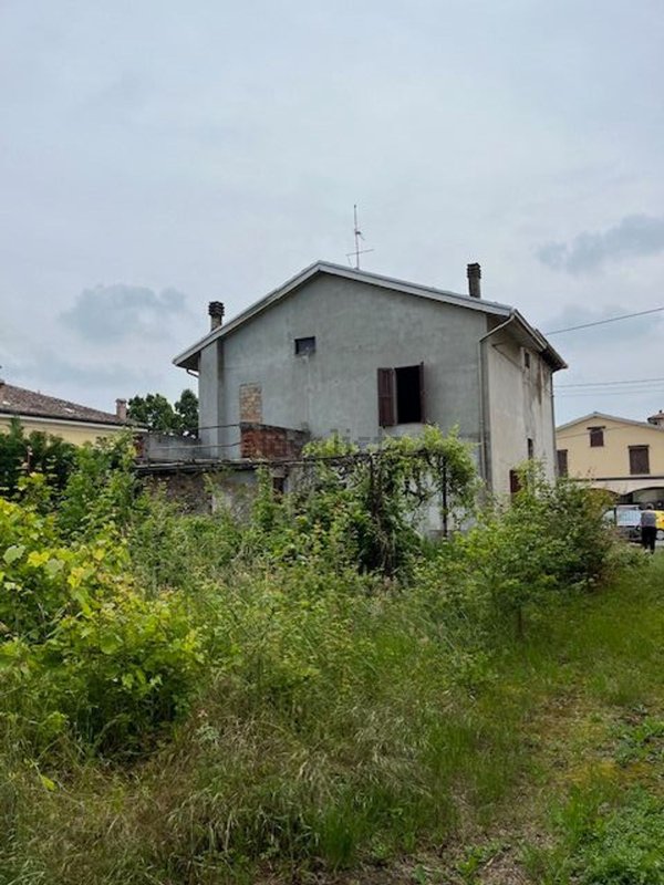 casa indipendente in vendita a Busseto
