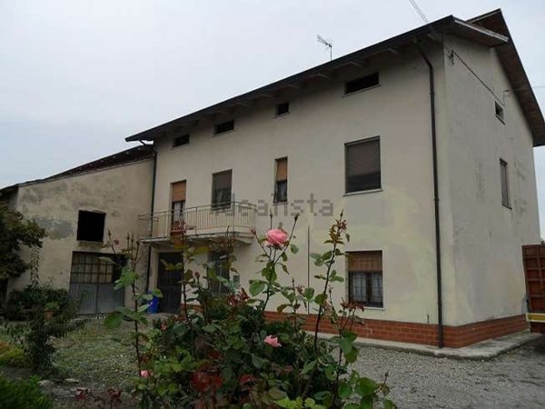 appartamento in vendita a Busseto in zona Samboseto