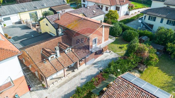 casa indipendente in vendita a Busseto