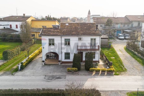 casa indipendente in vendita a Busseto in zona Frescarolo