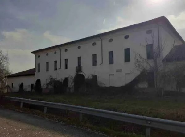 locale di sgombero in vendita a Busseto