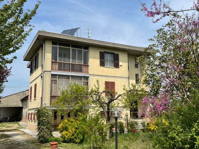 appartamento in vendita a Busseto in zona Frescarolo