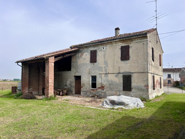 casale in vendita a Busseto in zona Frescarolo