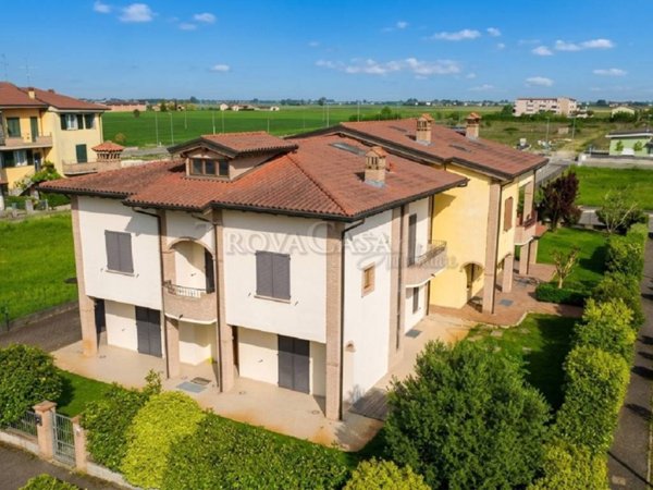 casa indipendente in vendita a Busseto