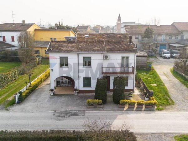 casa indipendente in vendita a Busseto in zona Frescarolo