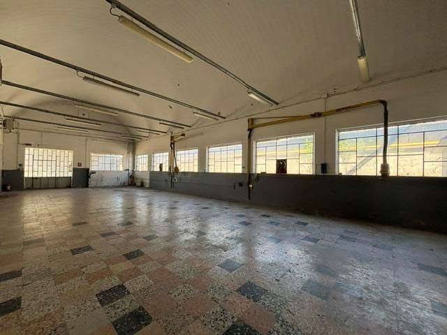 locale commerciale in vendita a Busseto