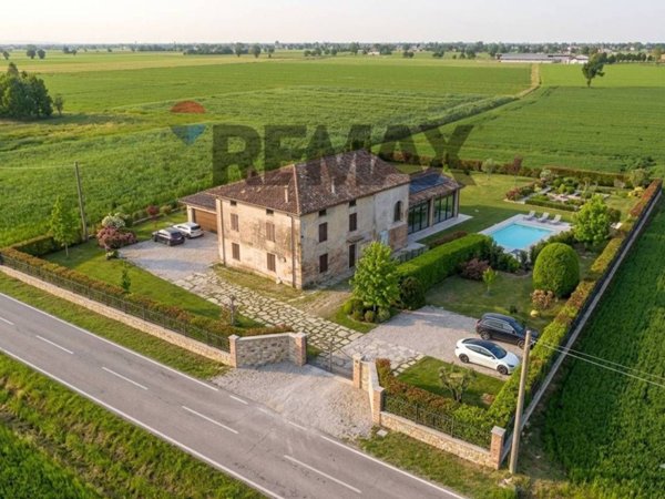 casa indipendente in vendita a Busseto
