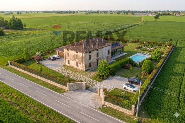 casa indipendente in vendita a Busseto