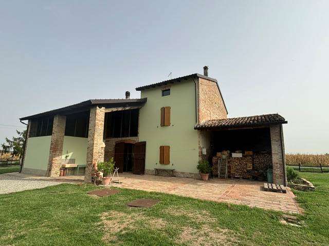 casa indipendente in vendita a Busseto