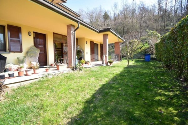 casa indipendente in vendita a Calestano in zona Marzolara
