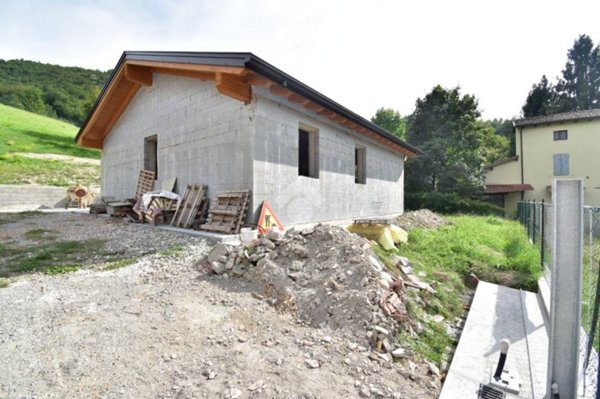 casa indipendente in vendita a Calestano in zona Marzolara