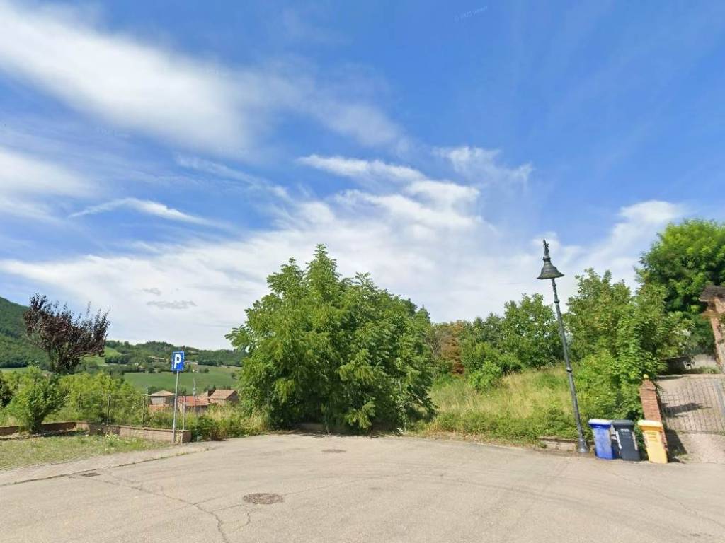 terreno edificabile in vendita a Calestano